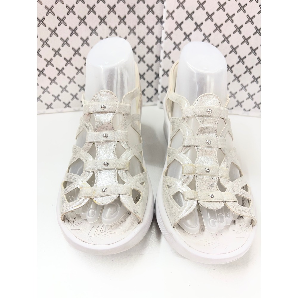Bzees Sasha Metallic Silver Wedge Sandals Women 8.5M Studded Cage Strappy Shoes